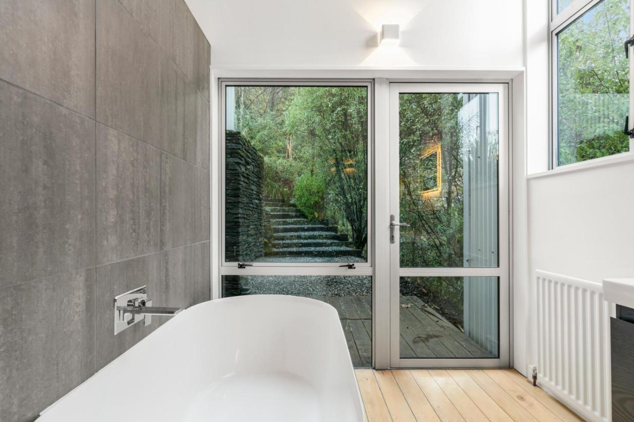 A Stunning Stay - Queenstown Holiday Home المظهر الخارجي الصورة